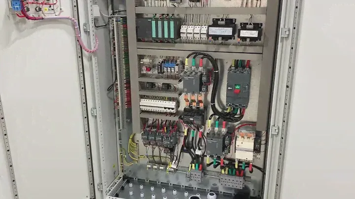 Шкаф управления литьевой формой