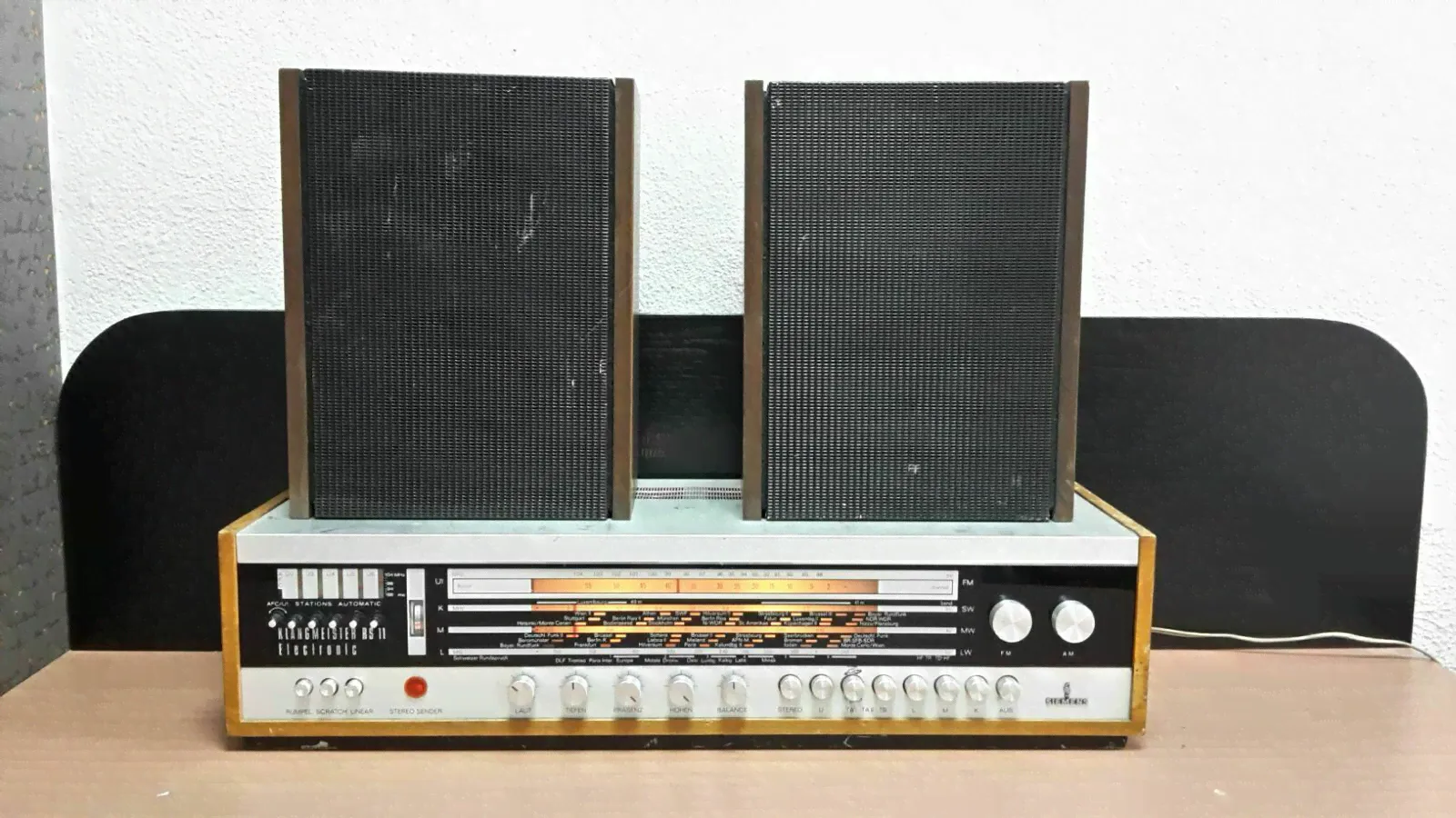 Vintage Siemens Klangmeister RS 11 Electronic Radio with Speakers-0